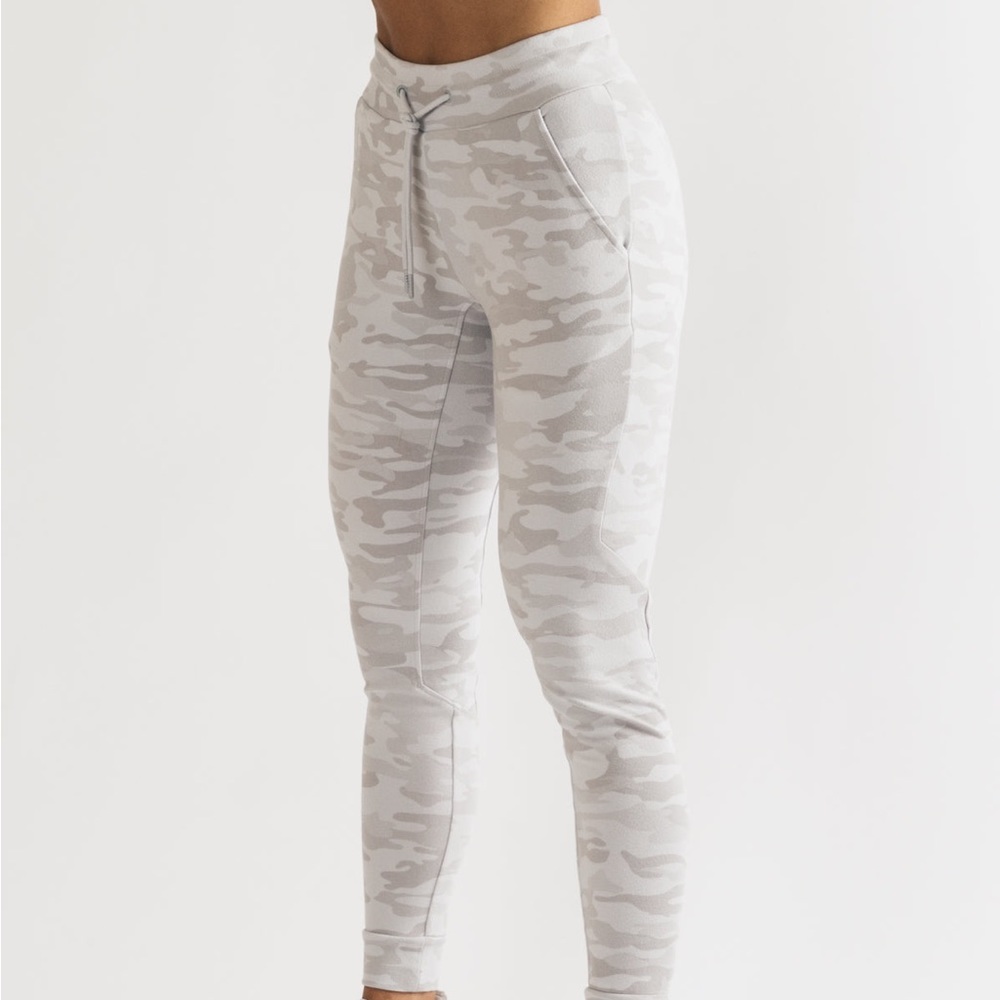 Alphalete Identity jogger